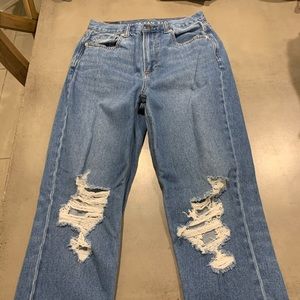 american eagle mom jeans